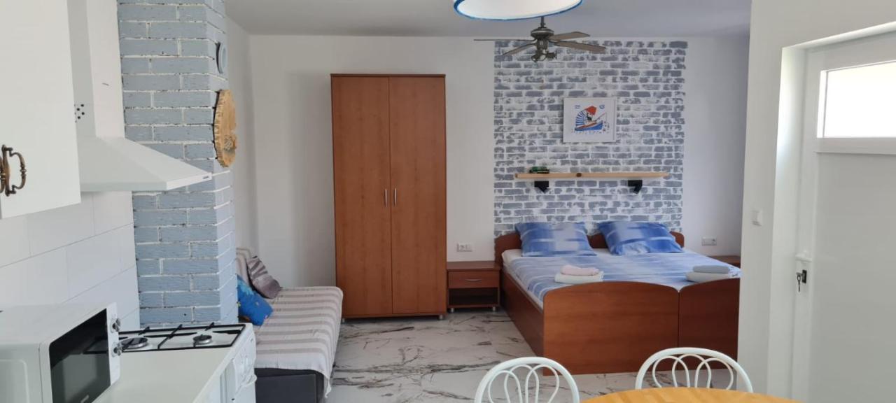 Apartmani Centar Seline Paklenica Extérieur photo