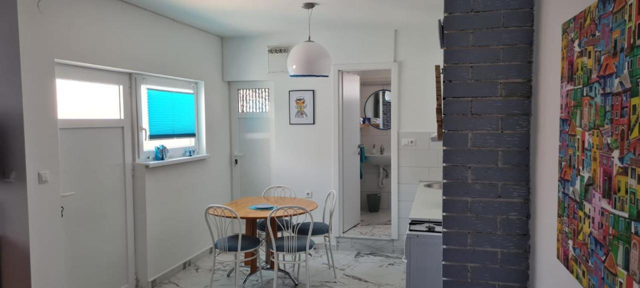 Apartmani Centar Seline Paklenica Extérieur photo